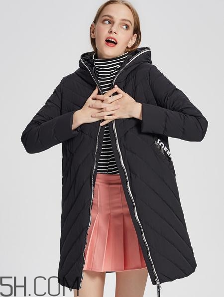 艾萊依羽絨服有折扣嗎？艾萊依羽絨服廠家在哪？