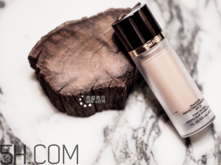 tom ford圓管粉底液怎么樣？tom ford圓管粉底液測評