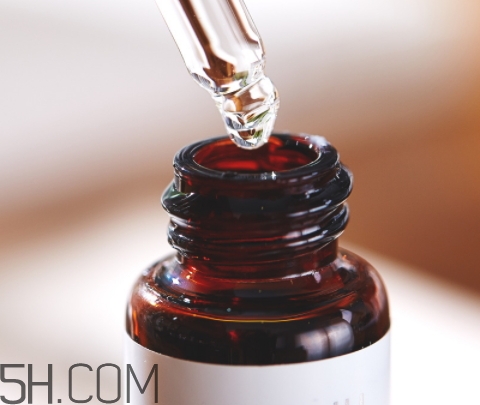 刷酸后皮膚要怎么修復(fù)？臉?biāo)⑺徇^度怎么修復(fù)