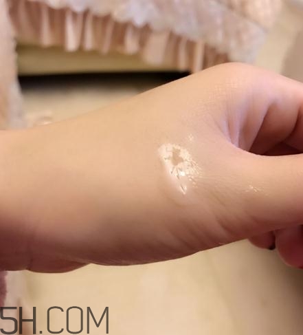 春紀(jì)眼霜怎么樣？春紀(jì)眼霜好用嗎？