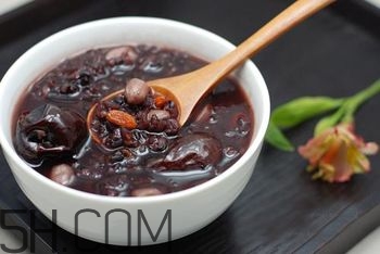 女性哪個(gè)部位最脆弱？女性吃什么養(yǎng)生？