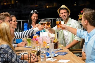 導(dǎo)致結(jié)石的原因有哪些？哪些飲食習(xí)慣容易導(dǎo)致結(jié)石？