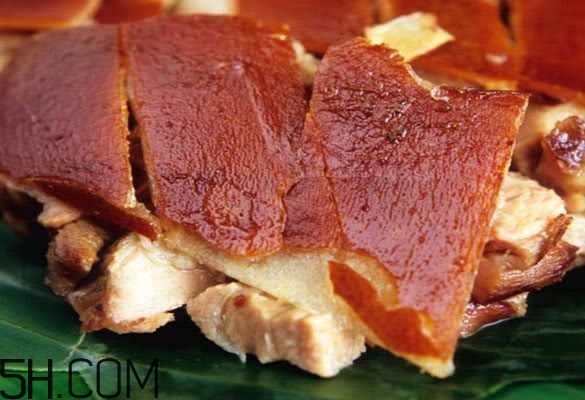 脆皮烤豬用什么設(shè)備好？中國最出名的脆皮烤豬在哪里？