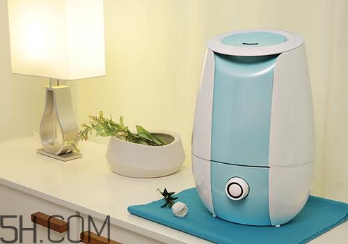冬天用加濕器用什么水？加濕器上的水垢用什么清洗？