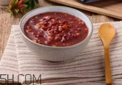 紅豆薏米可以放糖嗎？紅豆薏米加紅糖好還是冰糖好？