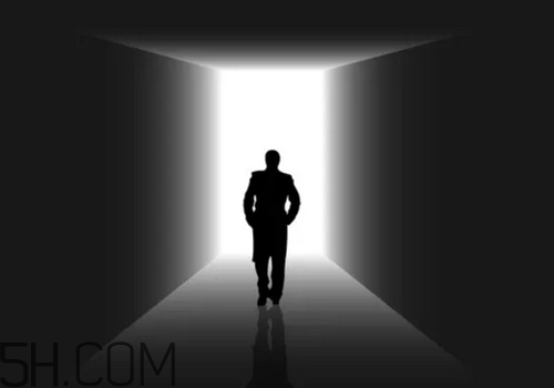 焦慮癥會引發(fā)哪些并發(fā)癥？焦慮癥會引發(fā)哪些身體疾??？