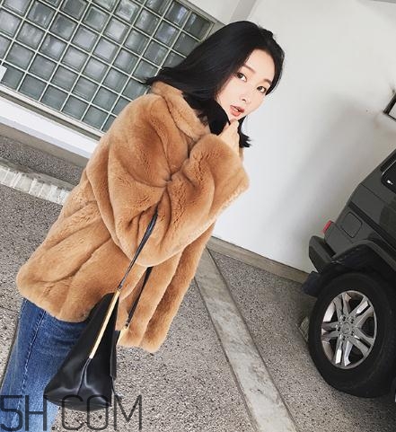 兔毛皮草發(fā)黃怎么處理？兔毛皮草怎么存放？