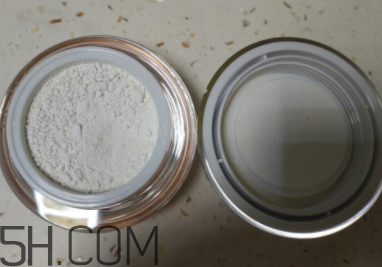 歐詩漫珍珠粉能美白嗎？歐詩漫珍珠粉使用心得
