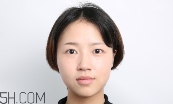 怎樣化妝遮黑眼圈眼袋 化了妝還這么喪？