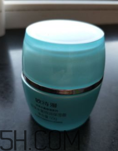 歐詩漫珍珠水氧霜油不油？歐詩漫珍珠水氧霜適合冬天用嗎？