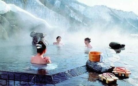 冬季泡溫泉有什么好處？冬季泡溫泉需要注意些什么？