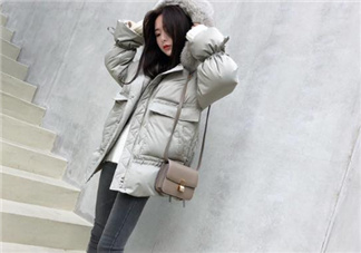 一般羽絨服充絨量是多少？羽絨服充絨量220克夠嗎？
