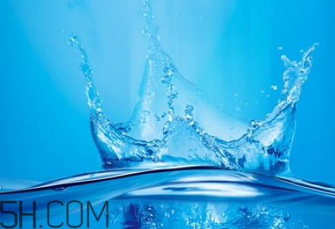 雙氧水會(huì)痛嗎？雙氧水會(huì)和什么反應(yīng)？