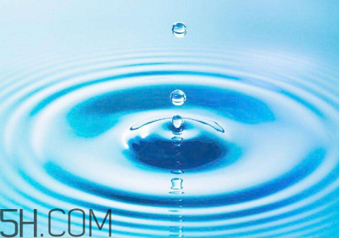 雙氧水能治牛皮癬嗎？雙氧水能去除血漬嗎？
