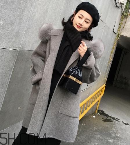 羊駝絨大衣暖和嗎？羊駝絨大衣和羽絨服哪個暖和？