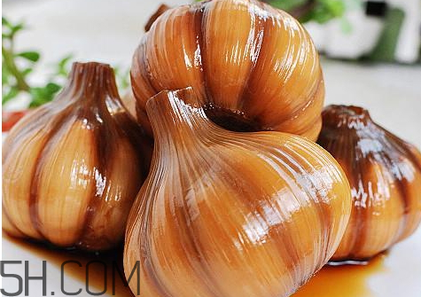 大蒜腌制時(shí)間長(zhǎng)能吃嗎 腌大蒜可以保存多久