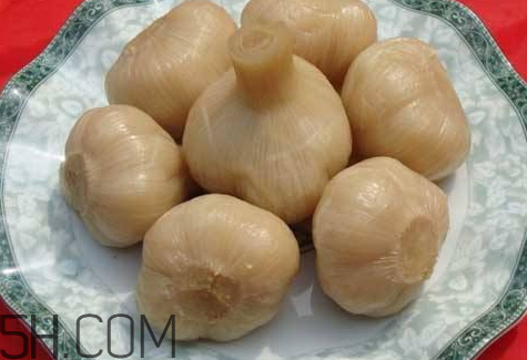 大蒜腌制時(shí)間長(zhǎng)能吃嗎 腌大蒜可以保存多久