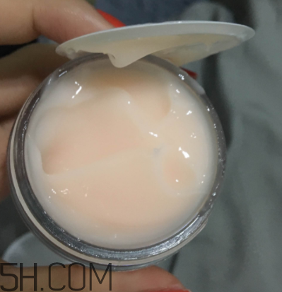 倩碧水磁場面霜每次用多??？每次用多少毫升？