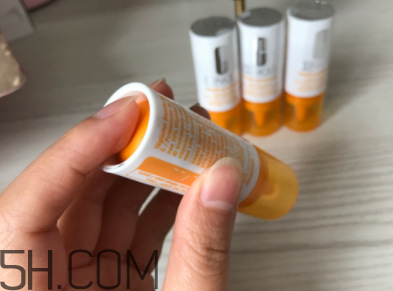 倩碧維C修復(fù)安瓶用在哪一步？能美白嗎？
