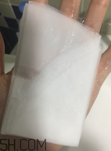 百雀羚小雀幸面膜是補(bǔ)水面膜嗎？什么功效？