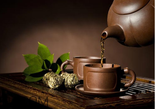 喝茶對牙齒好嗎？喝茶牙齒會變黃嗎？