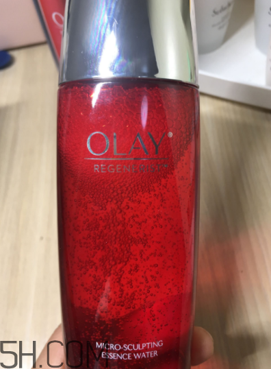 Olay新生活能水是精華水嗎？什么功效？