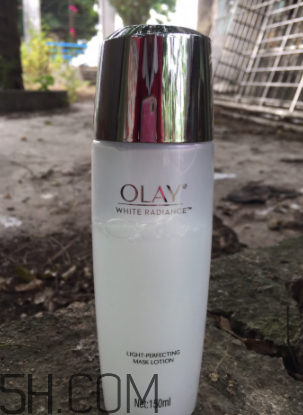 Olay15秒面膜水可以白天用嗎？能見光嗎？