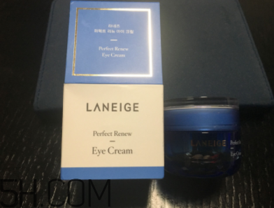 蘭芝致美眼霜油不油？長脂肪粒嗎？