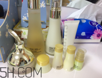 SUM37時光肌底套盒有什么？適合什么膚質(zhì)？