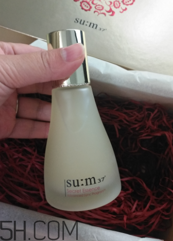 SUM37呼吸魔法精華是乳液嗎？用在哪一步？