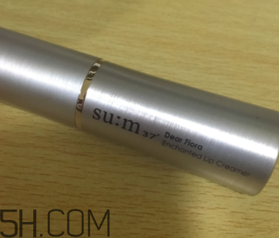sum37悅色口紅沾杯嗎？持妝效果怎么樣？