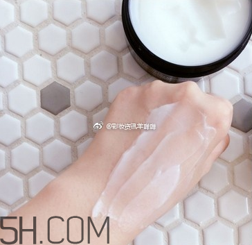 ysl名模肌密卸妝膏好用嗎？卸妝膏適合卸哪個(gè)部位？