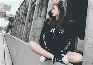 黑色衣服被漂白水弄壞怎么復原？黑色衣服被84燒黃了怎么辦？
