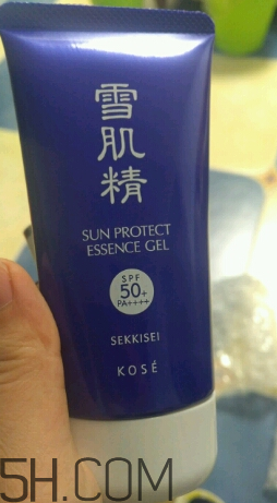 雪肌精防曬啫喱是化學防曬嗎？有刺激嗎？