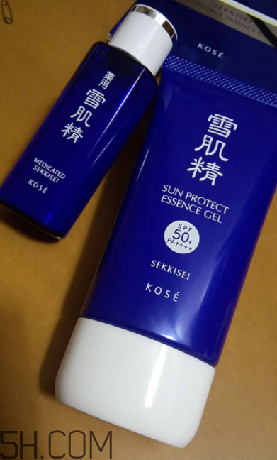 雪肌精防曬啫喱是化學防曬嗎？有刺激嗎？