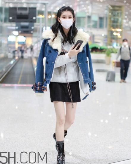 羊羔絨牛仔外套怎么搭配？羊羔絨牛仔外套搭配女