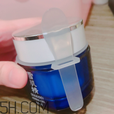 雪肌精菁華凝霜什么成分？有什么功效？