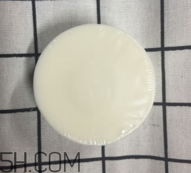 雪肌精泡沫洗顏皂適合干皮嗎？洗后緊繃嗎？