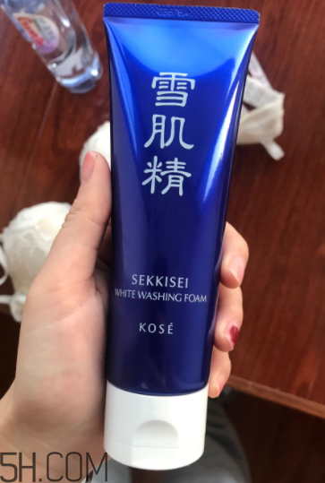 雪肌精洗面奶哪款適合敏感皮？哪款適合干皮？