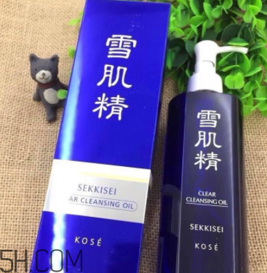 雪肌精卸妝油糊眼睛嗎？雪肌精卸妝油悶痘嗎？