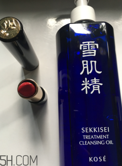 雪肌精卸妝油可以卸眼妝嗎？雪肌精卸妝油乳化快嗎？
