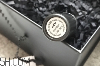 mac和紀(jì)梵?？诩t哪個好？mac魅可和紀(jì)梵?？诩t哪個貴？