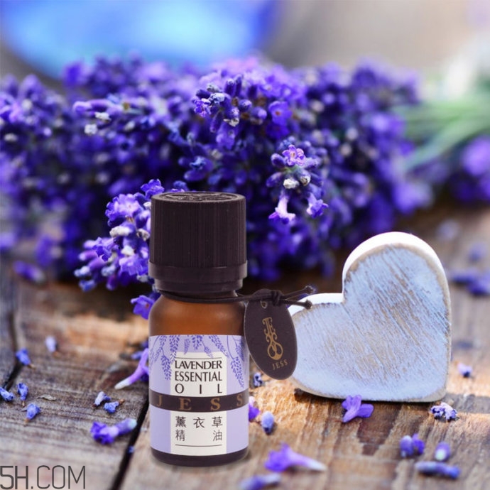 薰衣草精油泡腳的好處？薰衣草精油泡腳的方法？