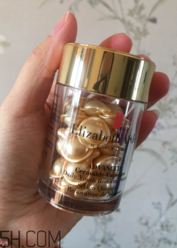 伊麗莎白雅頓精華膠囊適合什么季節(jié)用？