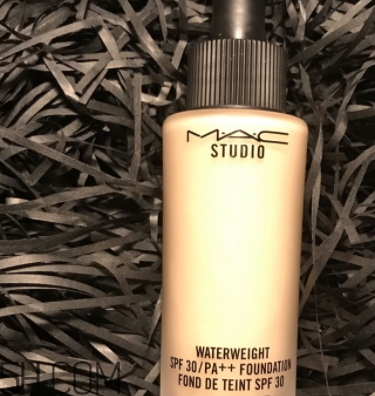 mac魅可和玫珂菲哪個好？mac魅可和make up for eve對比