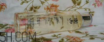 羽西蟲(chóng)草新肌水有什么功效？適合什么膚質(zhì)？