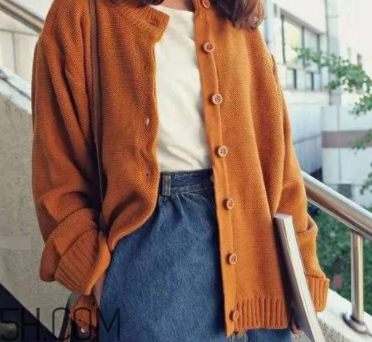 橘色衣服怎么搭配？橘色衣服搭配指南
