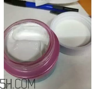 植美村素顏霜好用嗎？含有害成分嗎？