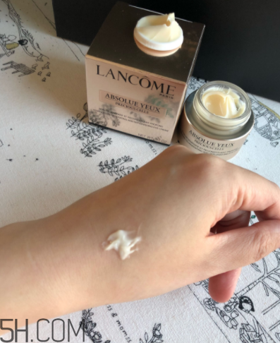 蘭蔻菁純眼霜與小黑瓶眼霜有什么區(qū)別？哪個(gè)好用？