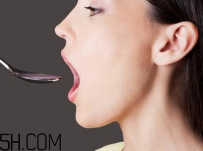 咽喉炎能吃什么水果？咽喉炎的癥狀有哪些？